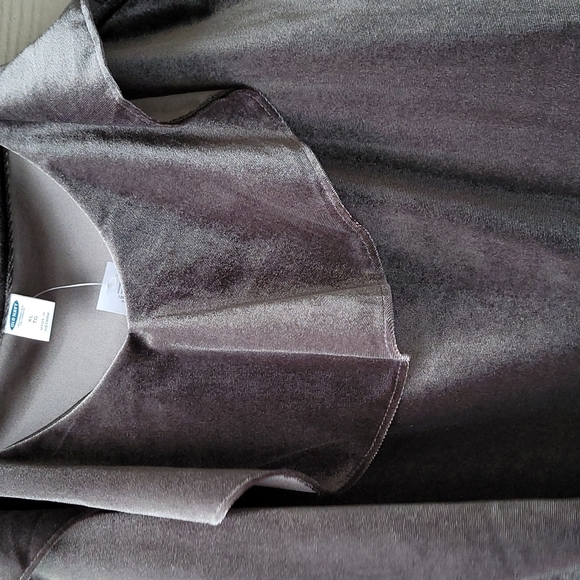 Old Navy Soft Velvety Dark Grey Tank Top - Picture 2 of 8